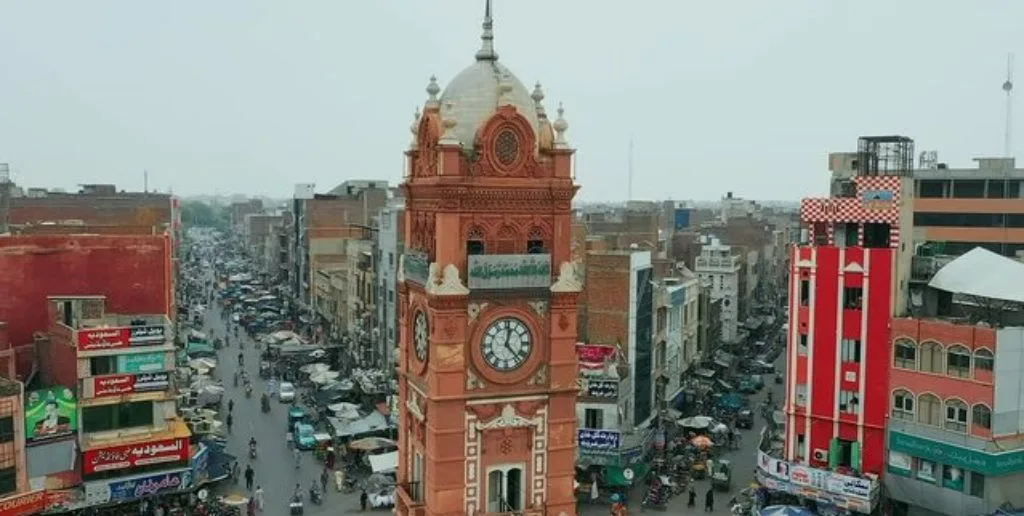 Emirates Airlines Faisalabad Office in Pakistan