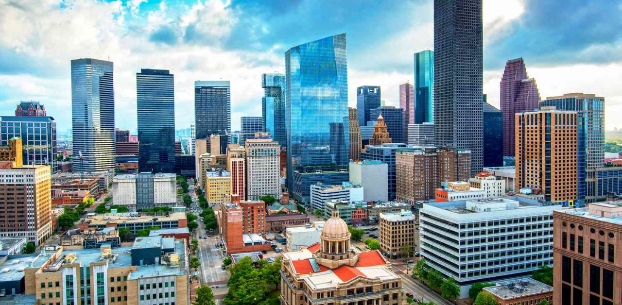 Qatar Airways Houston Office Address
