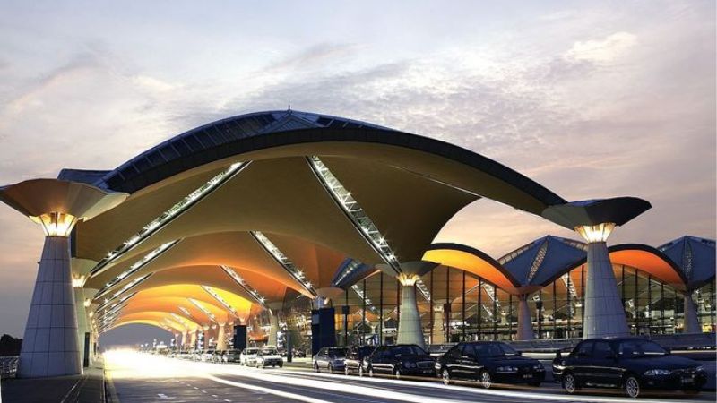 Breeze Airways Kuala Lumpur International Airport – KUL Terminal