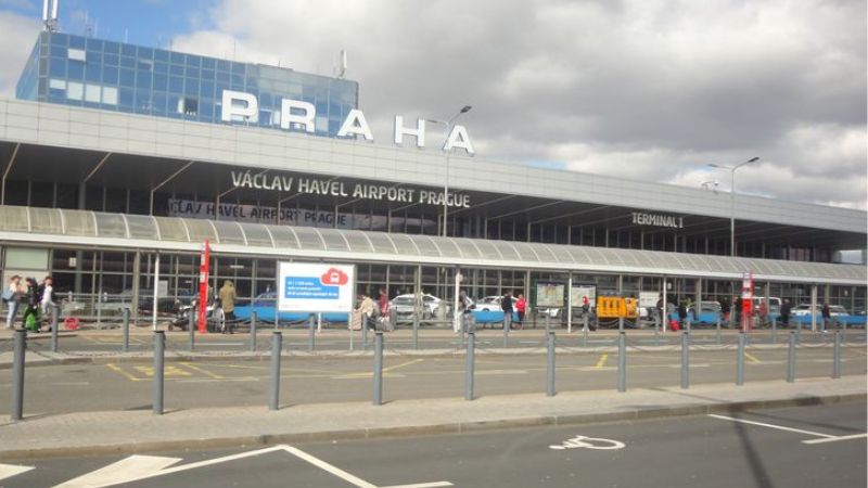 EasyJet Airlines Vaclav Havel Airport Prague – PRG Terminal