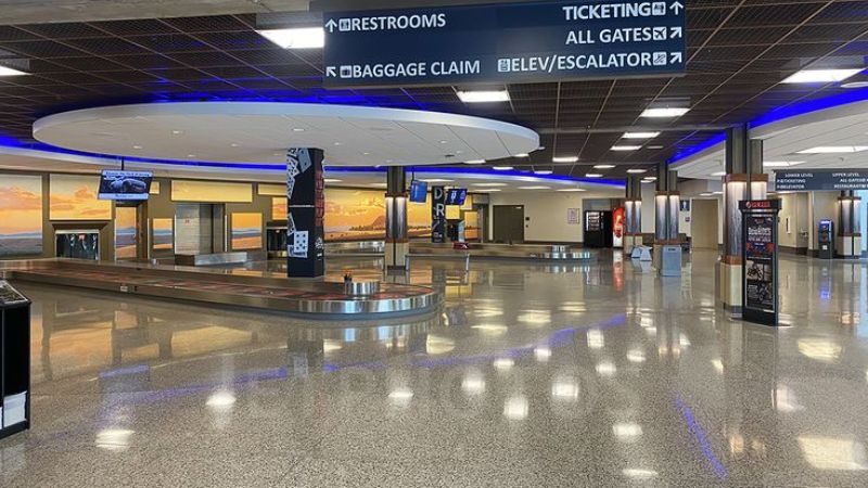 United Airlines Rapid City Regional Airport – RAP Terminal