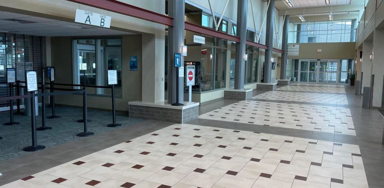 United Airlines Chippewa Valley Regional Airport – EAU Terminal