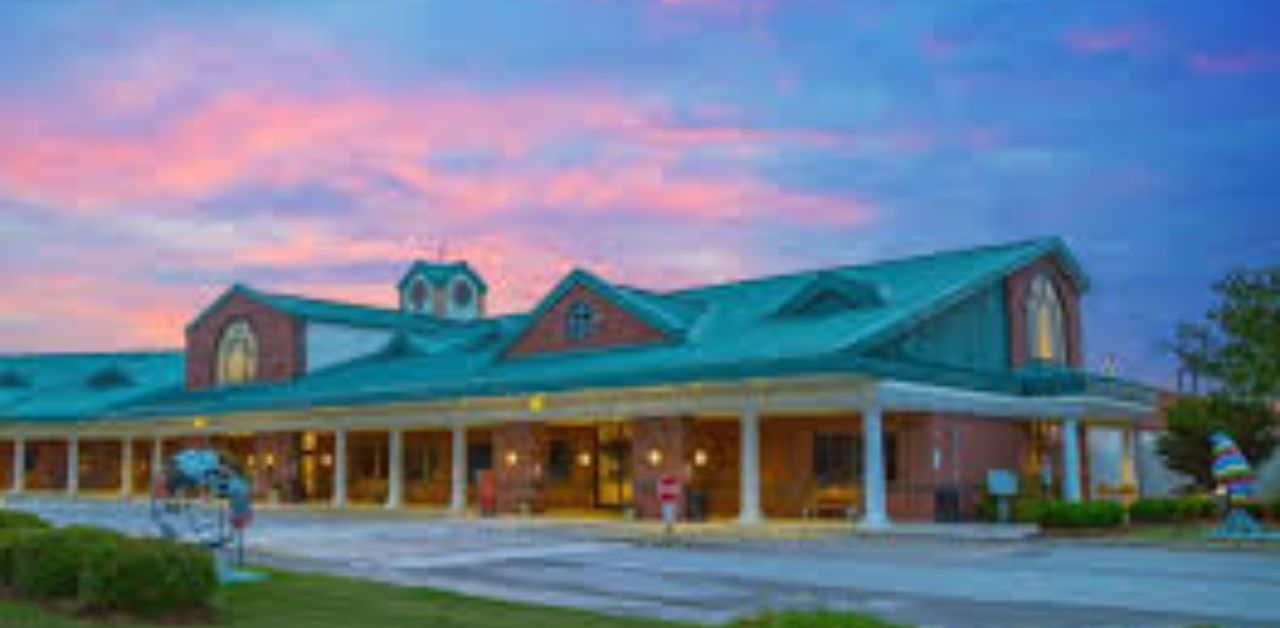 United Airlines Coastal Carolina Regional Airport – EWN Terminal
