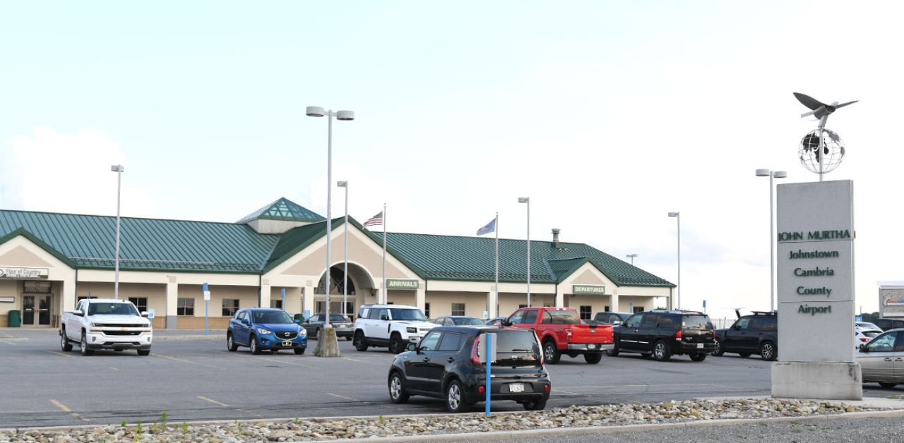 United Airlines John Murtha Johnstown-Cambria County Airport – JST Terminal