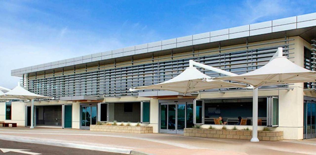 United Airlines McClellan-Palomar Airport – CLD Terminal