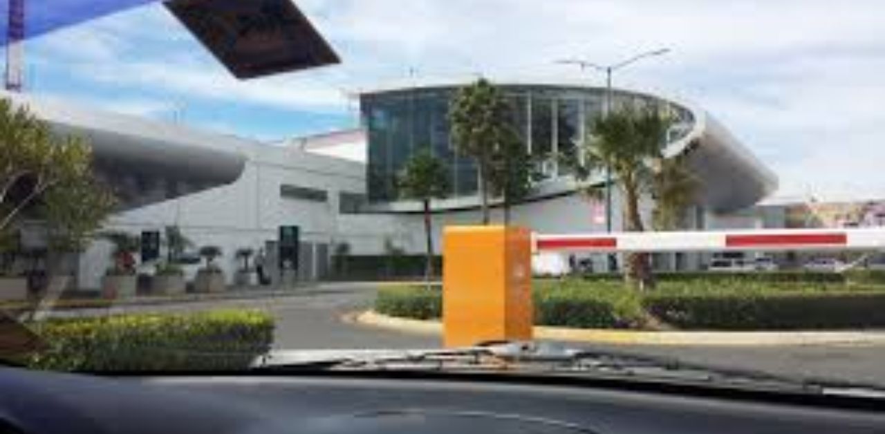 United Airlines Queretaro International Airport – QRO Terminal