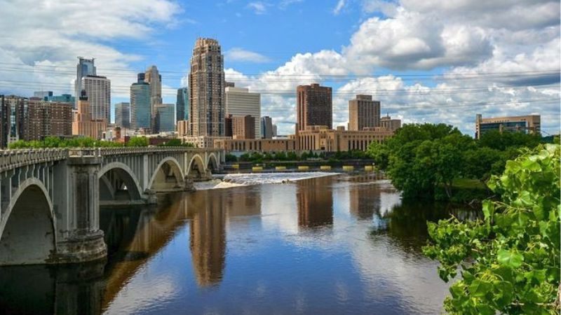 United Airlines Minneapolis Office Address