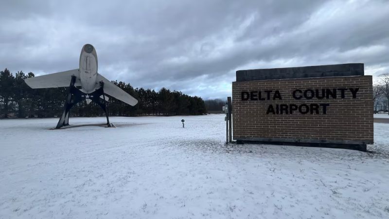 Delta Airlines Delta County Airport – ESC Terminal