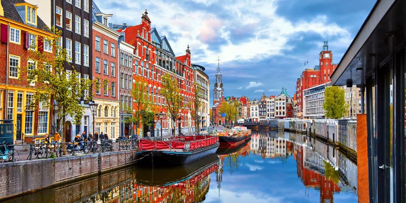 Japan Airlines Netherlands Office Address