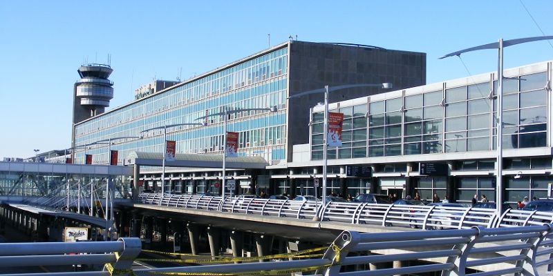 British Airways Montréal-Pierre Elliott Trudeau International Airport – YUL Terminal