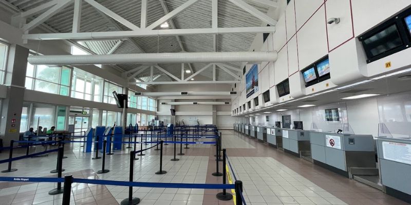 Austrian Airlines Queen Beatrix International Airport – AUA Terminal
