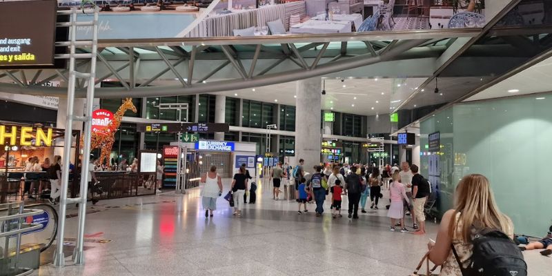 Lufthansa Airlines Malaga-Costa del Sol Airport – AGP Terminal