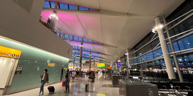 WestJet Airlines Heathrow Airport – LHR Terminal
