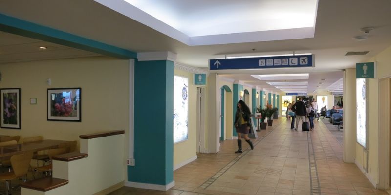 Air Canada L.F. Wade International Airport – BDA Terminal