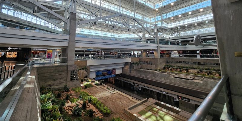 Elite Airways Denver International Airport – DEN Terminal