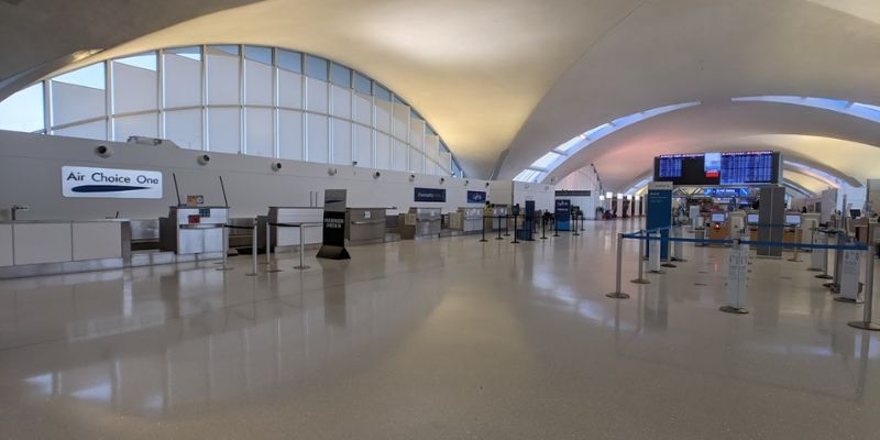 Hawaiian Airlines St. Louis Lambert International Airport – STL Terminal