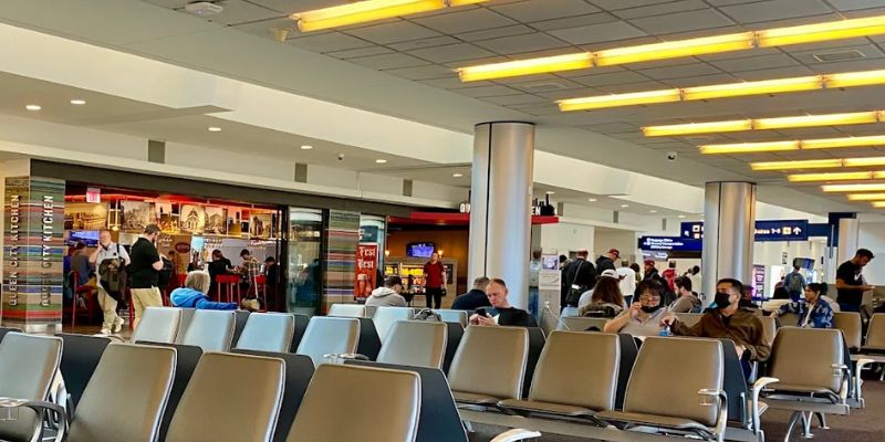 Royal Jordanian Buffalo Niagara International Airport – BUF Terminal