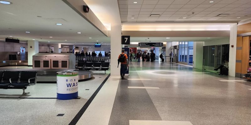 Royal Jordanian Cleveland Hopkins International Airport – CLE Terminal