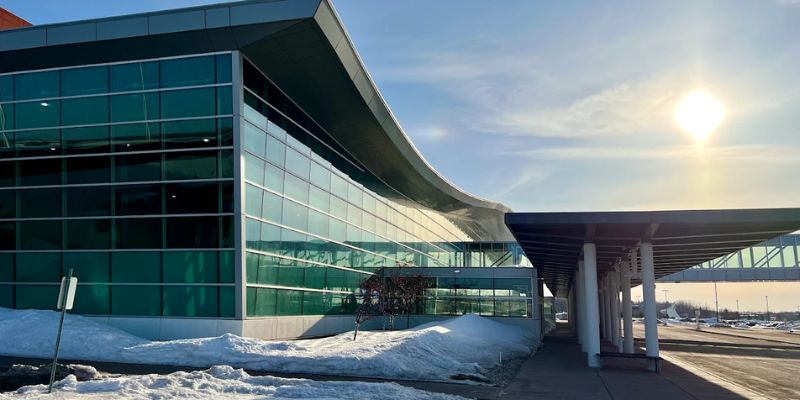 Royal Jordanian Duluth International Airport – DLH Terminal