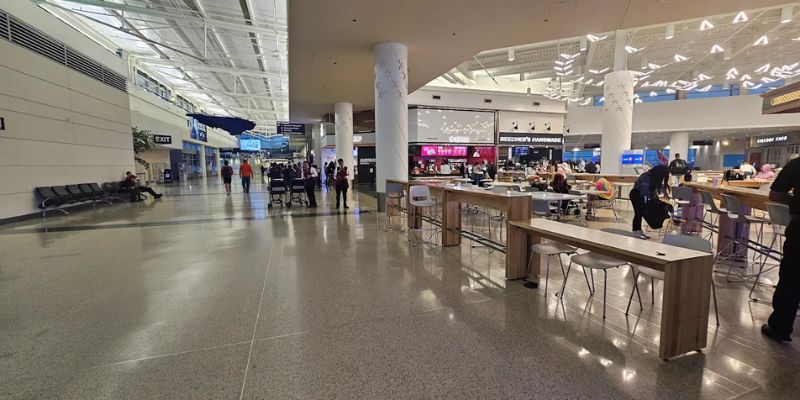 Royal Jordanian Chicago Midway International Airport – MDW Terminal