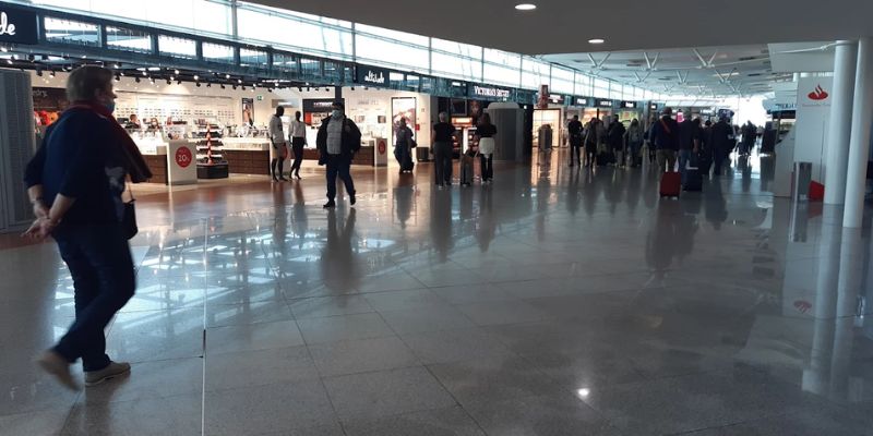 Royal Jordanian Francisco Sá Carneiro Airport – OPO Terminal