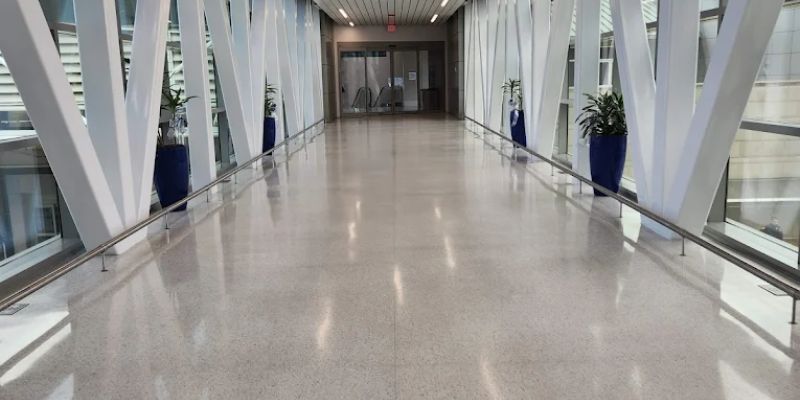 Royal Jordanian San Antonio International Airport – SAT Terminal