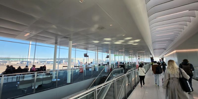 Royal Jordanian London Stansted Airport – STN Terminal
