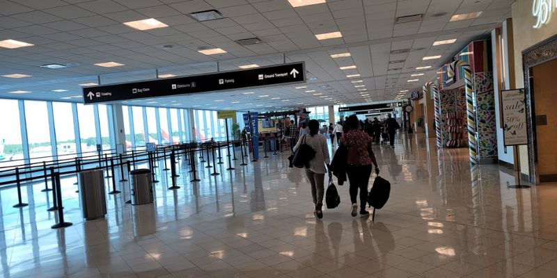 Vietnam Airlines Southwest Florida International Airport – RSW Terminal
