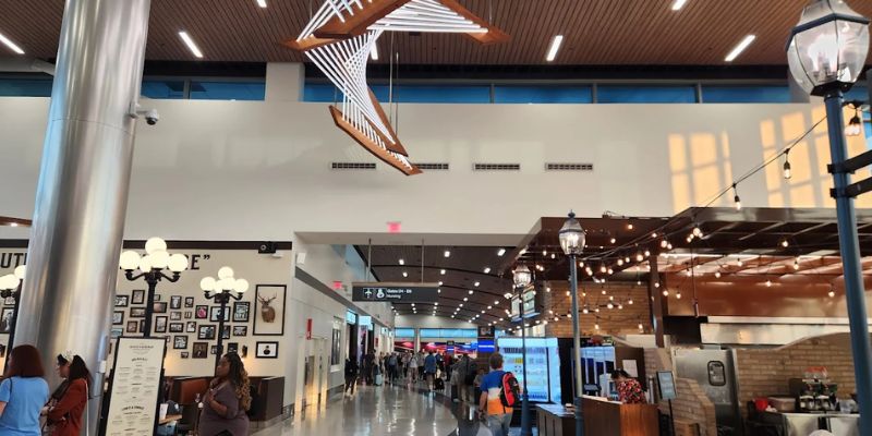 Icelandair Nashville International Airport – BNA Terminal