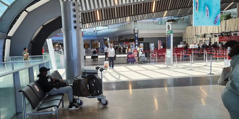 FlySafair Sir Seewoosagur Ramgoolam International Airport – MRU Terminal