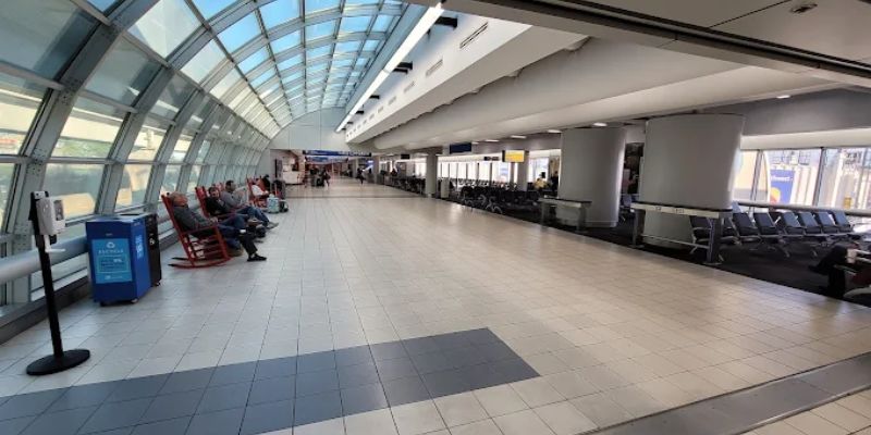 Breeze Airways St. Louis Lambert International Airport – STL Terminal